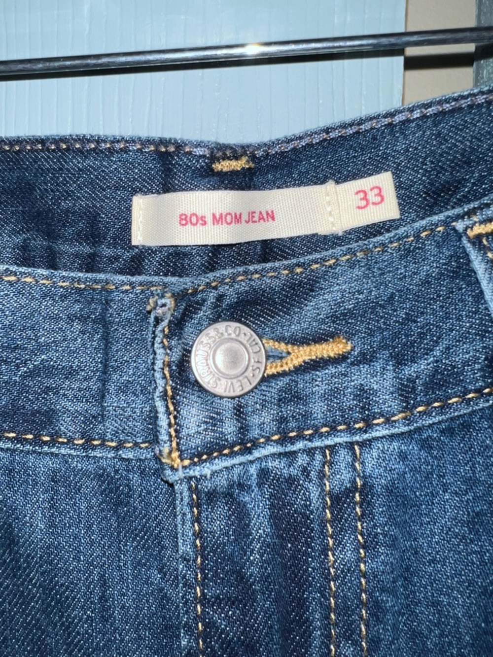 Levi’s 80s Mom Jeans - Picture 5 of 8